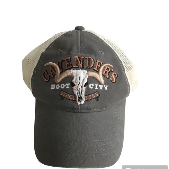 Cavenders Boot City 🧢 - Picture 1 of 9